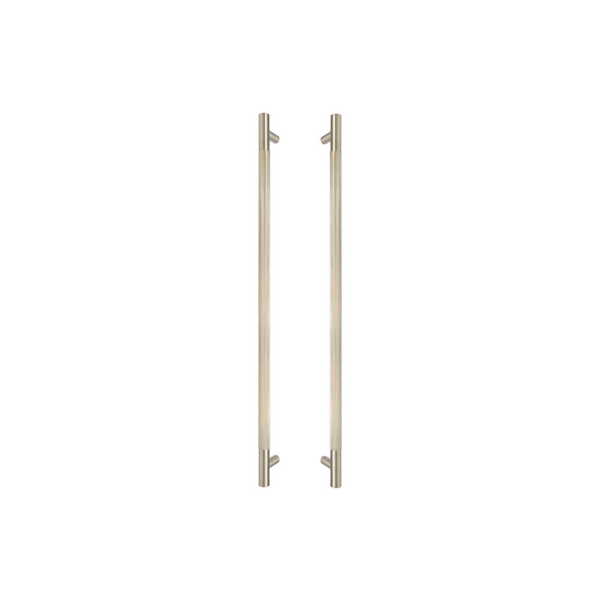 Sento Pull Handle 600mm - Linear Knurl - Unlacquered Satin Brass